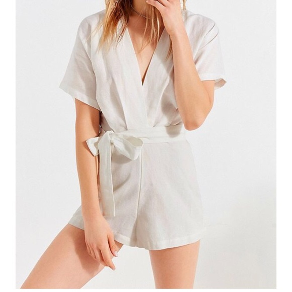 NWT WHITE ROMPER FROM UO